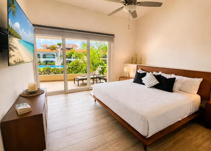 Lagoonfront With Pool And Access *