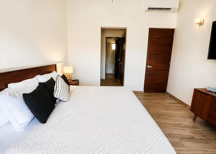 Lagoonfront With Pool And Access Apartment