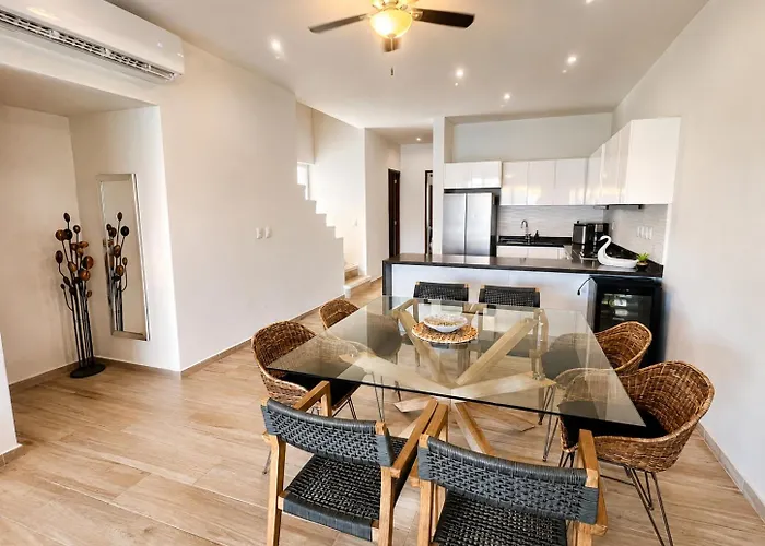 Apartment Lagoonfront With Pool And Access